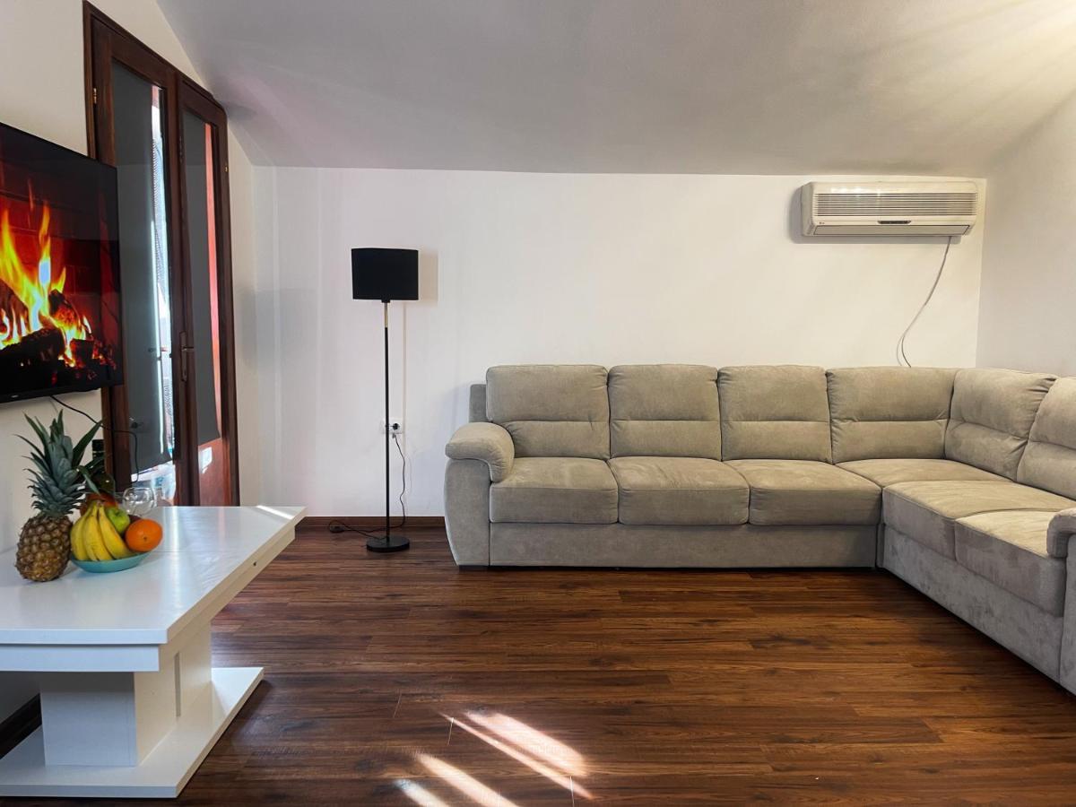 Family Residence Petrovac Ngoại thất bức ảnh