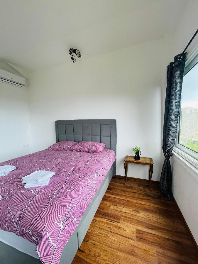 Family Residence Petrovac Ngoại thất bức ảnh