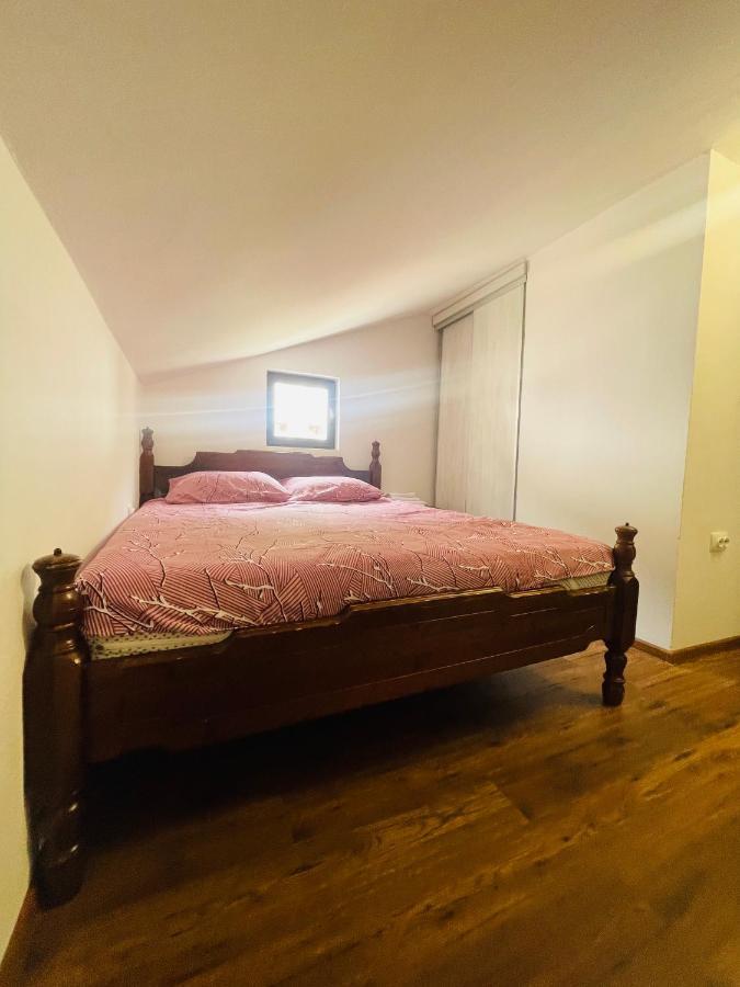 Family Residence Petrovac Ngoại thất bức ảnh
